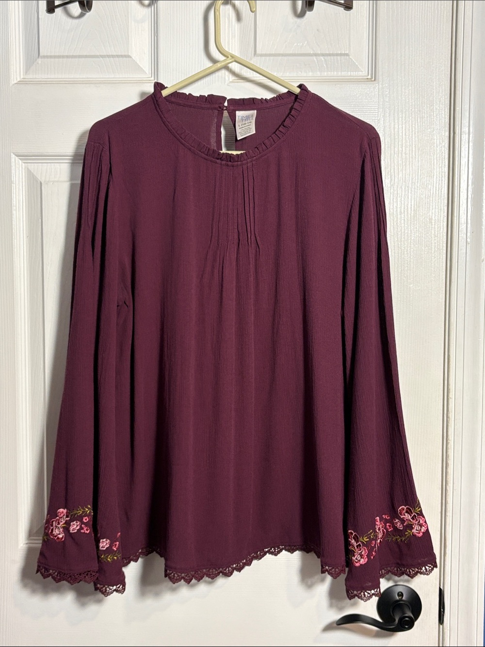 Time and Tru Burgundy Long-Sleeve Tunic Top with Floral Embroidered Cuffs Large - Picture 1 of 6